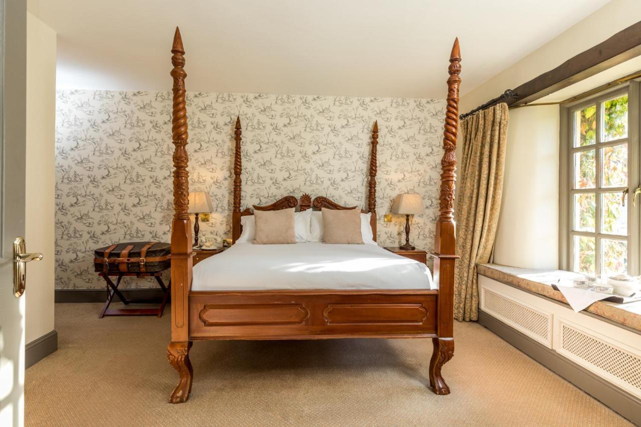 Brooklodge & Hotel